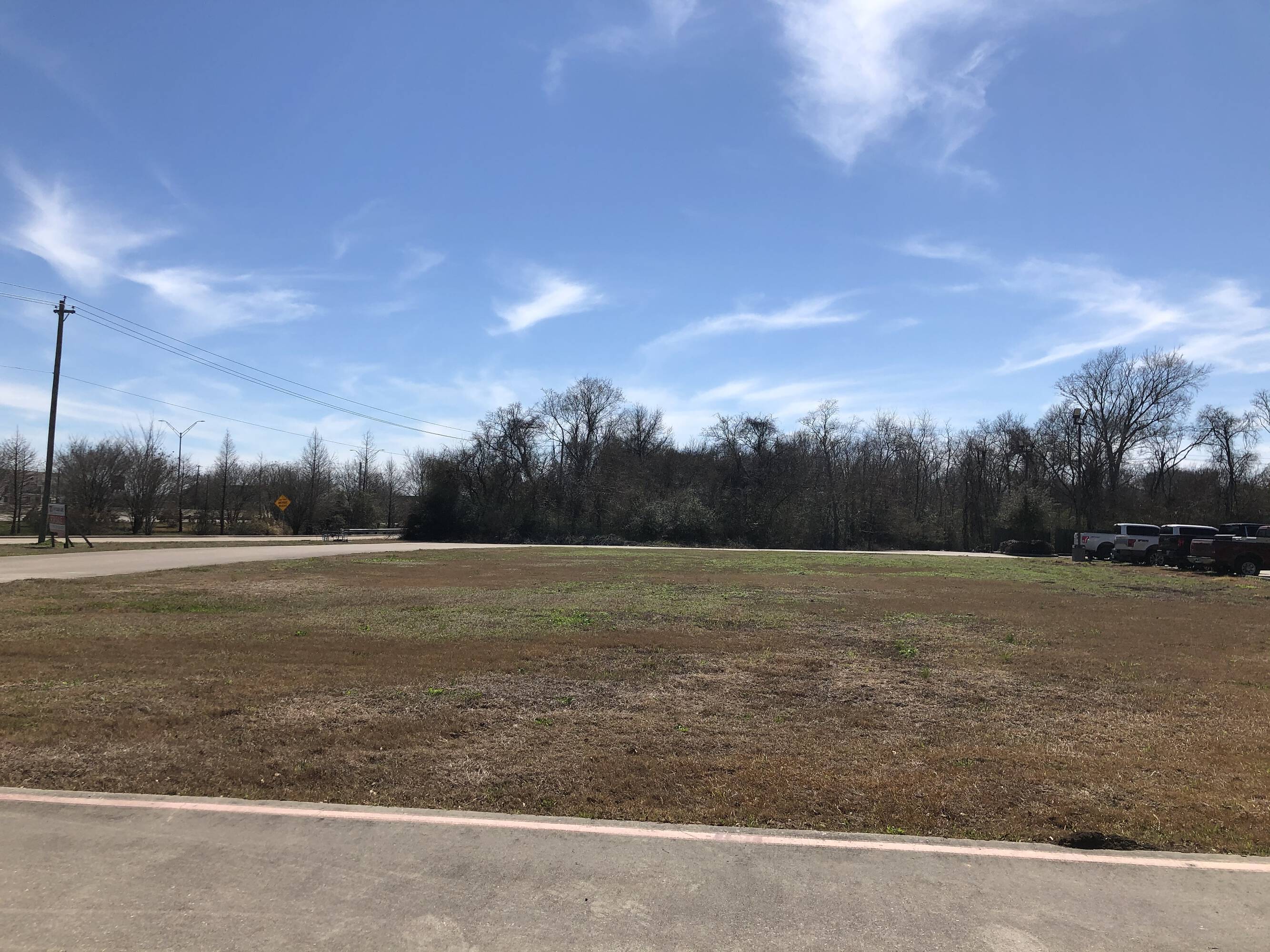 OUTSTANDING FAST FOOD RESTAURANT AND/OR RETAIL DEVELOPMENT OPPORTUNITY